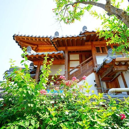 Kumwondang Jeonju Hanokstay Bagian luar foto