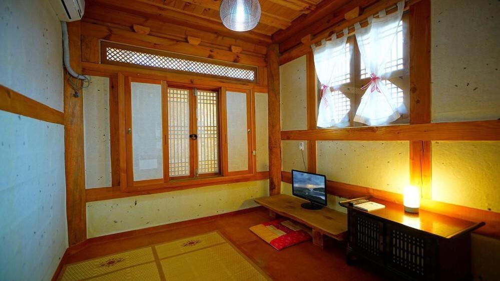 Kumwondang Jeonju Hanokstay Bagian luar foto