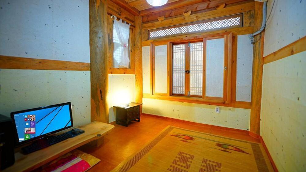 Kumwondang Jeonju Hanokstay Bagian luar foto