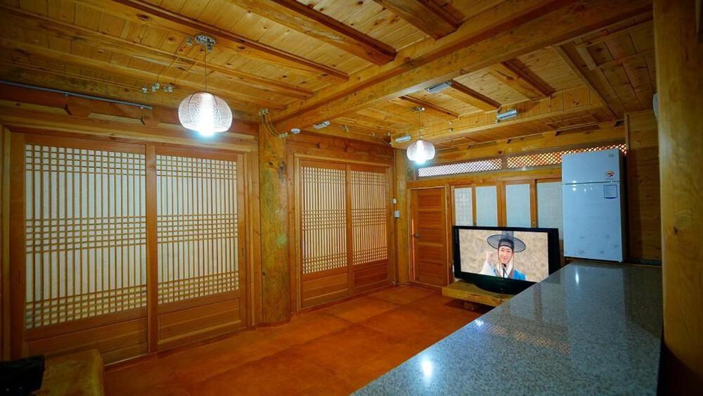 Kumwondang Jeonju Hanokstay Bagian luar foto